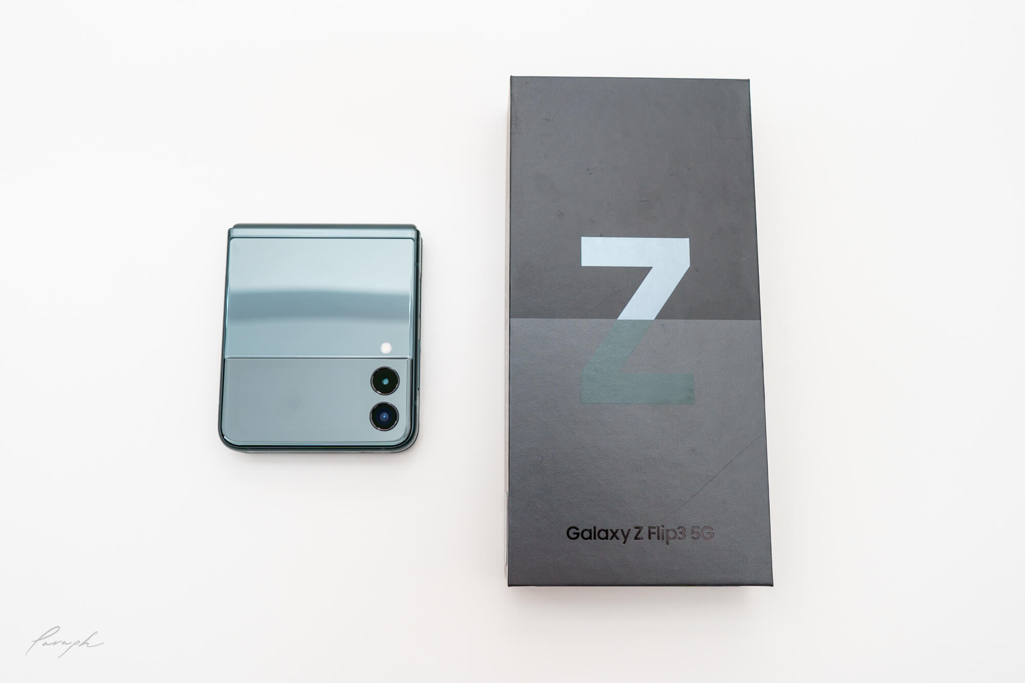 折りたたみスマホの完成系「Galaxy Z Flip3 5G」香港版 グリーンが 